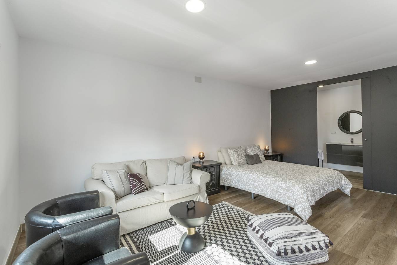 Apartment 5